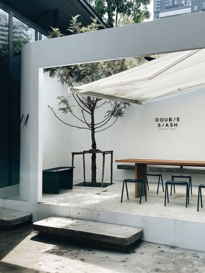 DOUBLE SLASH //  COFFEE SPACE RAMA 3
