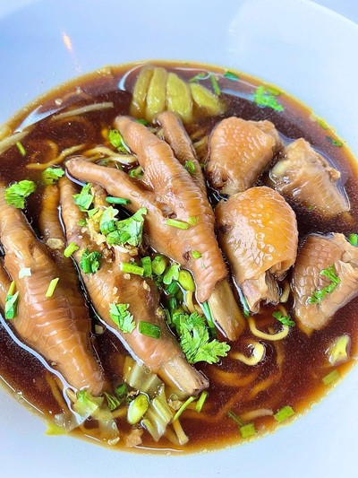 ก๋วยเตี๋ยวไก่โอ๊คตีน ข้อ