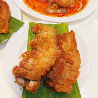 อร่อยตำ ยำแซ่บ (Aroi Tum Yum Zap) เจริญเมือง