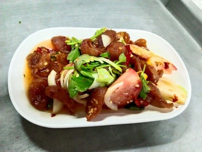 อาหาร หรือ เครื่องดื่ม