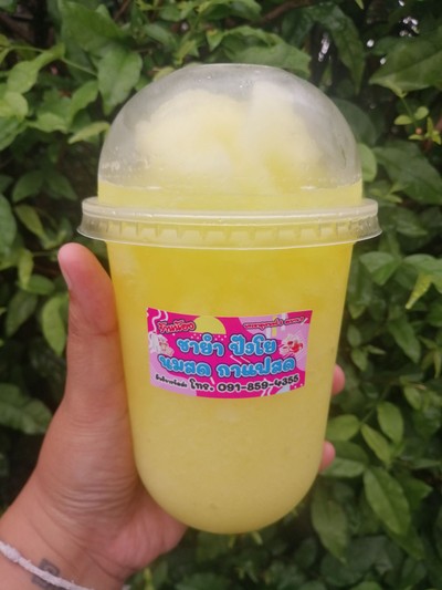 สัปปะรดโซดาปั่น 35 บาท