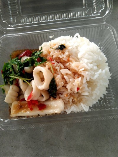 อาหาร หรือ เครื่องดื่ม