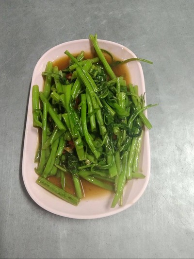 ผักบุ้งไฟแดง