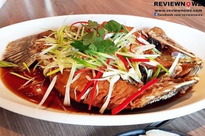 ปลากระพงทอดราดซีอิ๊