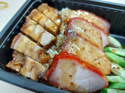 ข้าวหมูแดงหมูกรอบ