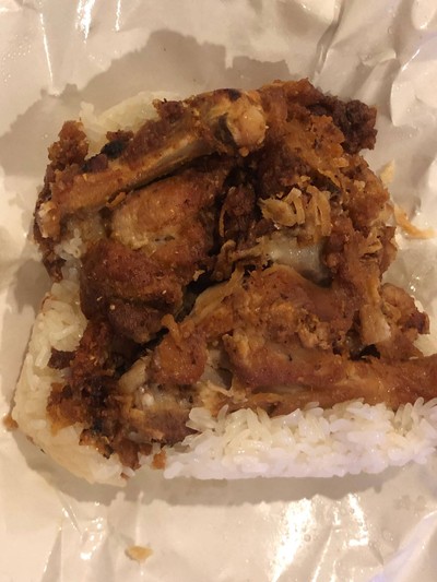 ข้าวเหนียวไก่ทอด