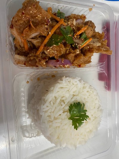 อร่อยเปรี้ยวเค็มกำลังดีเผ็ดไปหน่อยคับ
