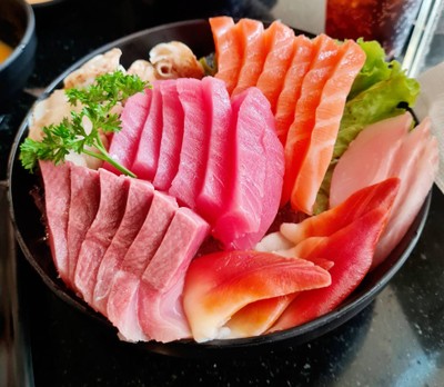 อาหาร หรือ เครื่องดื่ม