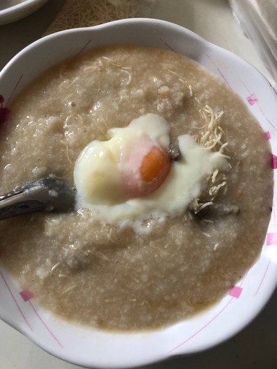 กะเพราหมูยอ