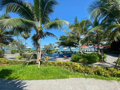 Khanom Beach Resort And Spa