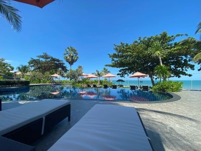 Khanom Beach Resort And Spa