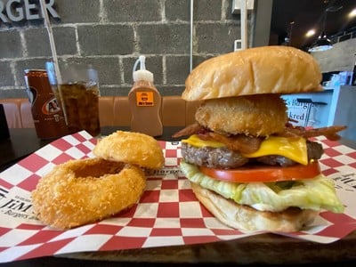 อาหาร หรือ เครื่องดื่ม