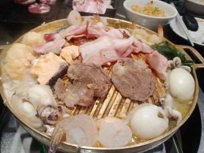 อาหาร หรือ เครื่องดื่ม