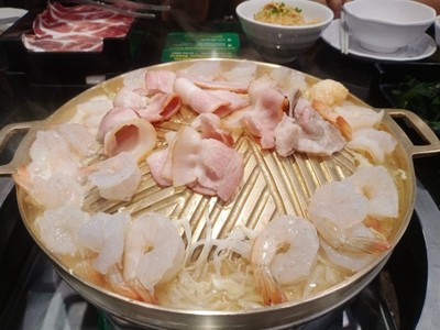 อาหาร หรือ เครื่องดื่ม