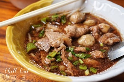 หมูตุ๋น หมูหมัก ตับ ลูกชิ้น