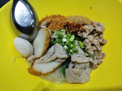 ก๋วยเตี๋ยวหมูต้มยำ(แห้ง)สูตรมะนาวสด