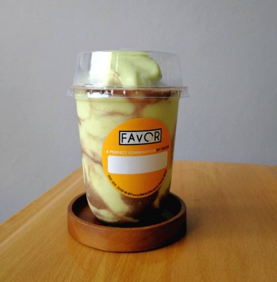 อะโวคาโด้ปั่นใส่โกโก้เข้มข้น / Avocado Frappe with Cocoa Milk