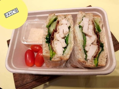 อาหาร หรือ เครื่องดื่ม