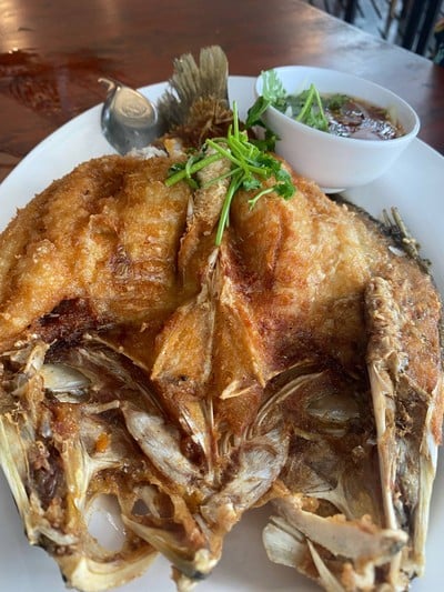 ปลากระพงทอดน้ำปลา