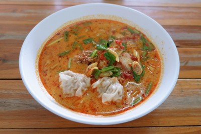 บะหมี่เกี๊ยวกุ้งต้มยำ