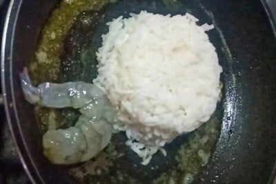 วิธีทำ ข้าวผัดกุ้งข้าวโพดชีส วิธีทำ ข้าวผัดกุ้งข้าวโพดชีส