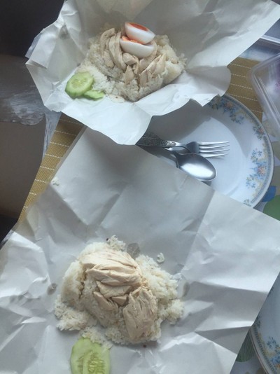 ข้าวมันไก่-หมูกรอบ