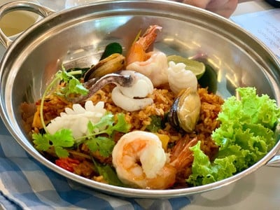 ลูกไก่ เขาใหญ่