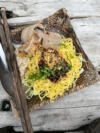 บะหมี่แห้ง