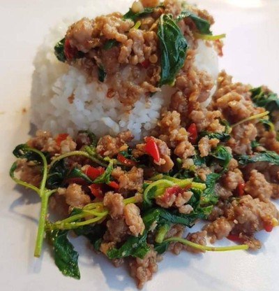 ข้าวกะเพราหมูสับ(ห่อ)