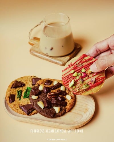 Flourless Vegan Oatmeal Soft Cookie