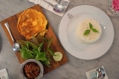 ปลาร้าสับหมูผัดแซ่บ-ไข่เจียว-ข้าวหอมมะลิ