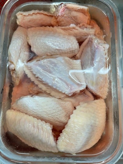 วิธีทำ ไก่ทอดฮอตแอนด์สไปซี่ สไตล์ผู้พัน 🐸