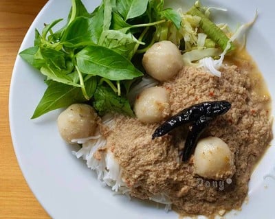 ขนมจีนน้ำยากะทิ
