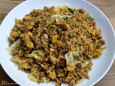 ข้าวผัดไข่ จากของเหลือในตู้เย็น