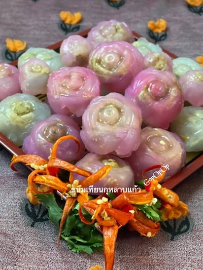 ขนมเทียนกุหลาบแก้ว 🌹 ขนมเทียนกุหลาบแก้ว 🌹