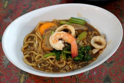 หมี่สะปำไข่หมก