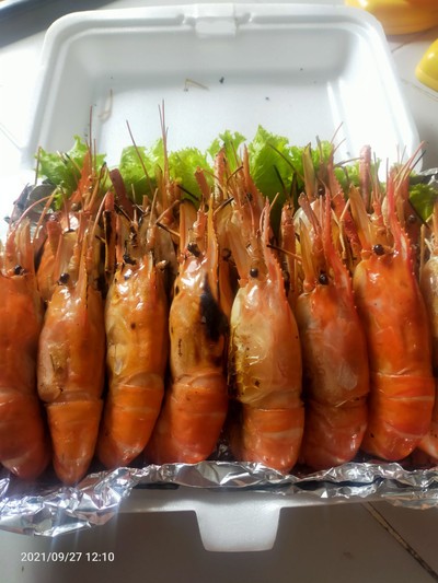 บาทกุ้งเผาสด 1 ก.ก จำนวนกุ้ง 15-22/1กล่อง