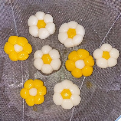 วิธีทำ บัวลอยดอกเดซี่🌼 วิธีทำ บัวลอยดอกเดซี่🌼