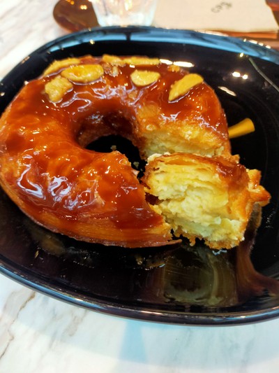 Vanilla Cream Caramel Cronut