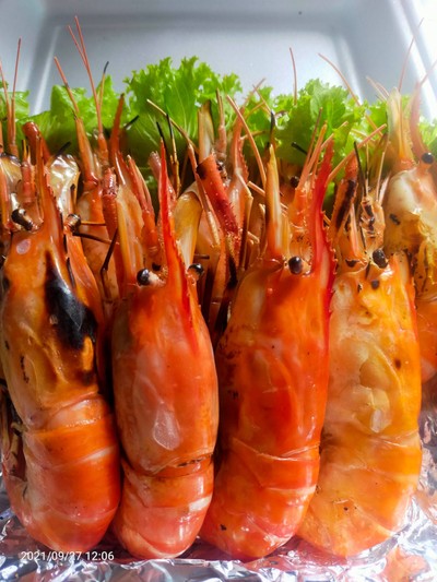 กุ้งเผาสด 1 ก.ก จำนวนกุ้ง 15-22/1กล่อง
