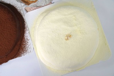 Hokkaido & Strawberry Cake