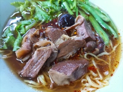 บะหมี่หมูตุ๋นต้มยำ