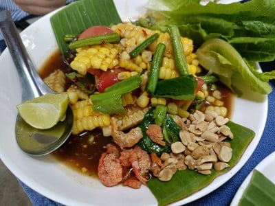 แซ่บในหลืบ at โต้งน้อย by Jacky