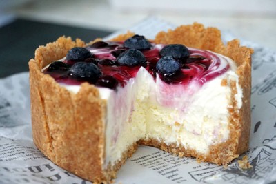 BLUEBERRY CREAM CHEESE