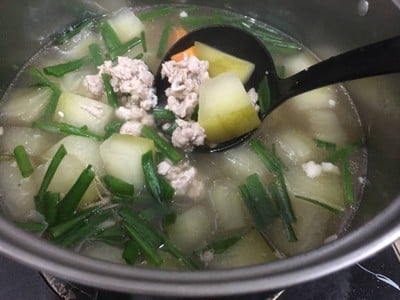 วิธีทำ ต้มจืดฟักเขียวใส่หมู วิธีทำ ต้มจืดฟักเขียวใส่หมู