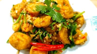 เต้าหู้ไข่ผัดพริกขี้หนูสด
