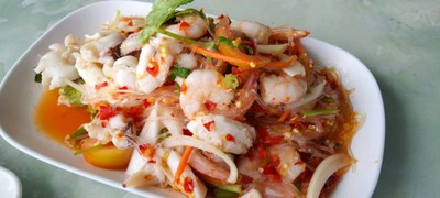 ยำวุ้นเส้นทะเล