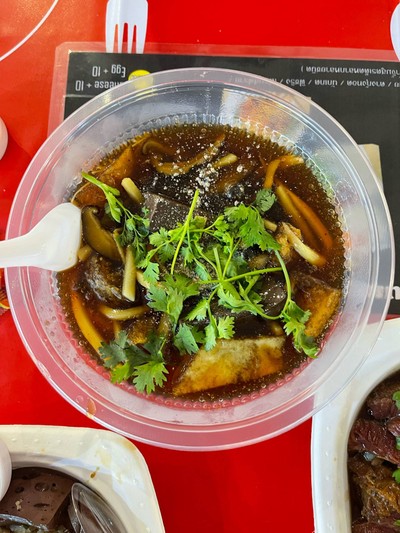 เส้นหมี่กระเพราะปลา