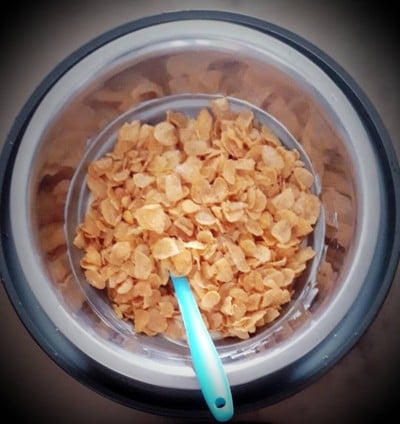 วิธีทำ คอร์นเฟลกไวท์ช็อคโกแลต cornflake white chocolate