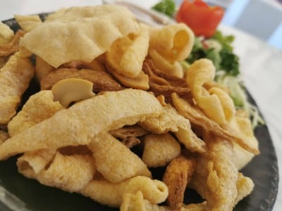 ยำสามกรอบเจ